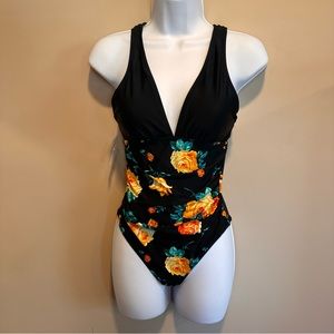 NWT CUPSHE Women's One Piece Swimsuit V Neck‎ Tummy Control Cross Back size XS